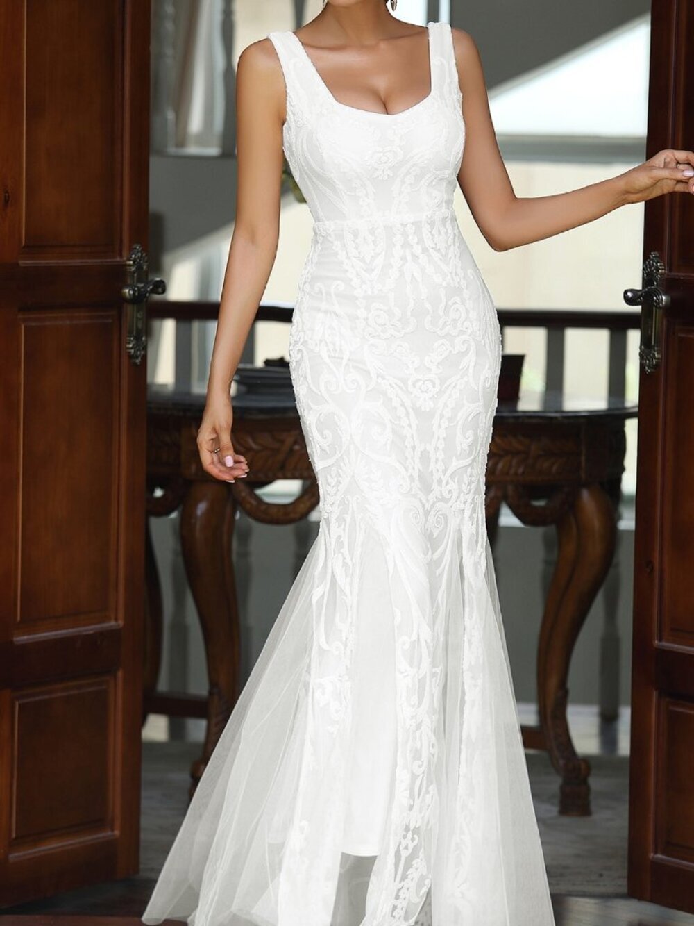White Glamorous Women's Mermaid Hem Mesh Sequin Formal Gown - Picture 4 of 7